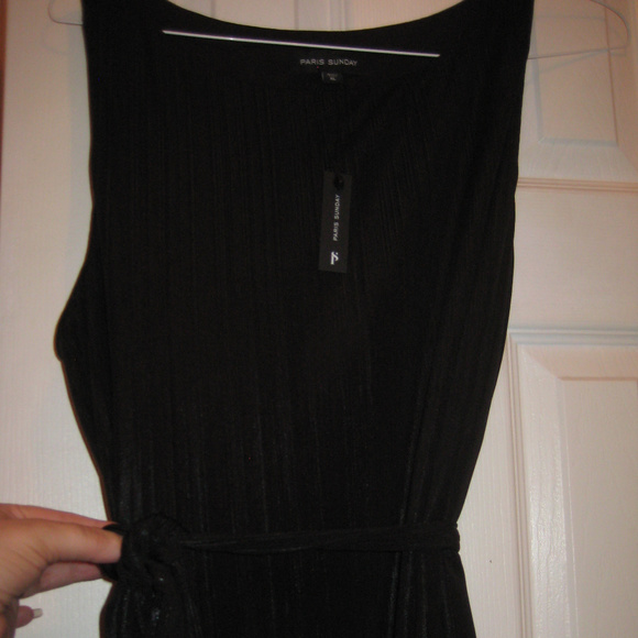 Not-So-Mysterious 4pc Mystery Box Size XL - Picture 3 of 8